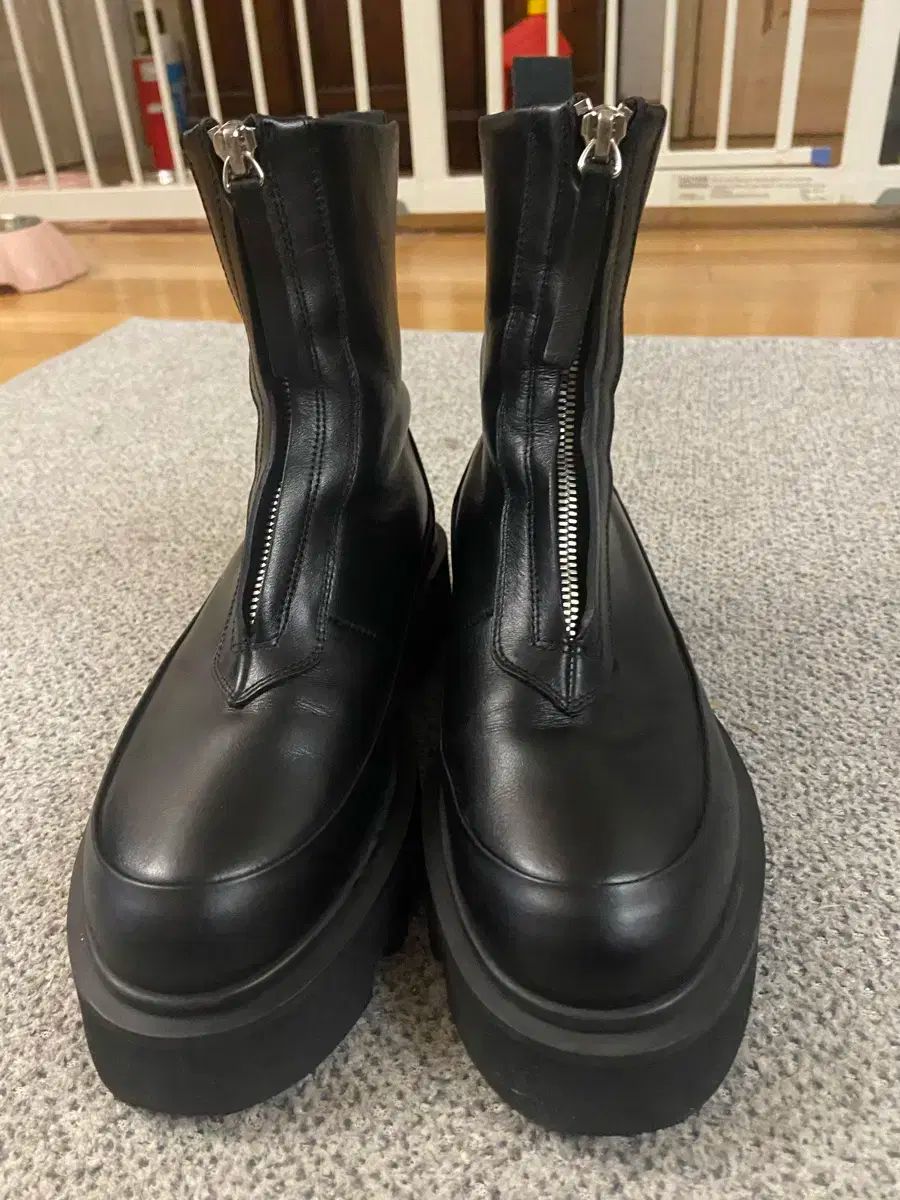 ブラック ジッパー アンクル ブーツ SYSTEM