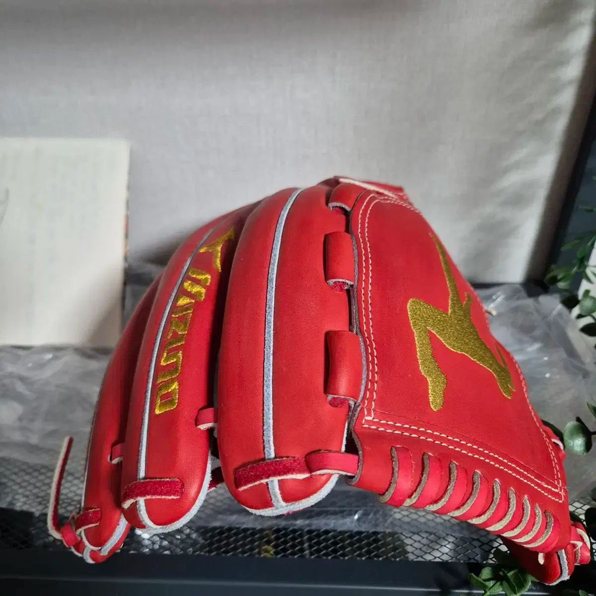 金 廣鉉 キム グァンヒョン 100勝 記念 ミズノ プロ グローブ