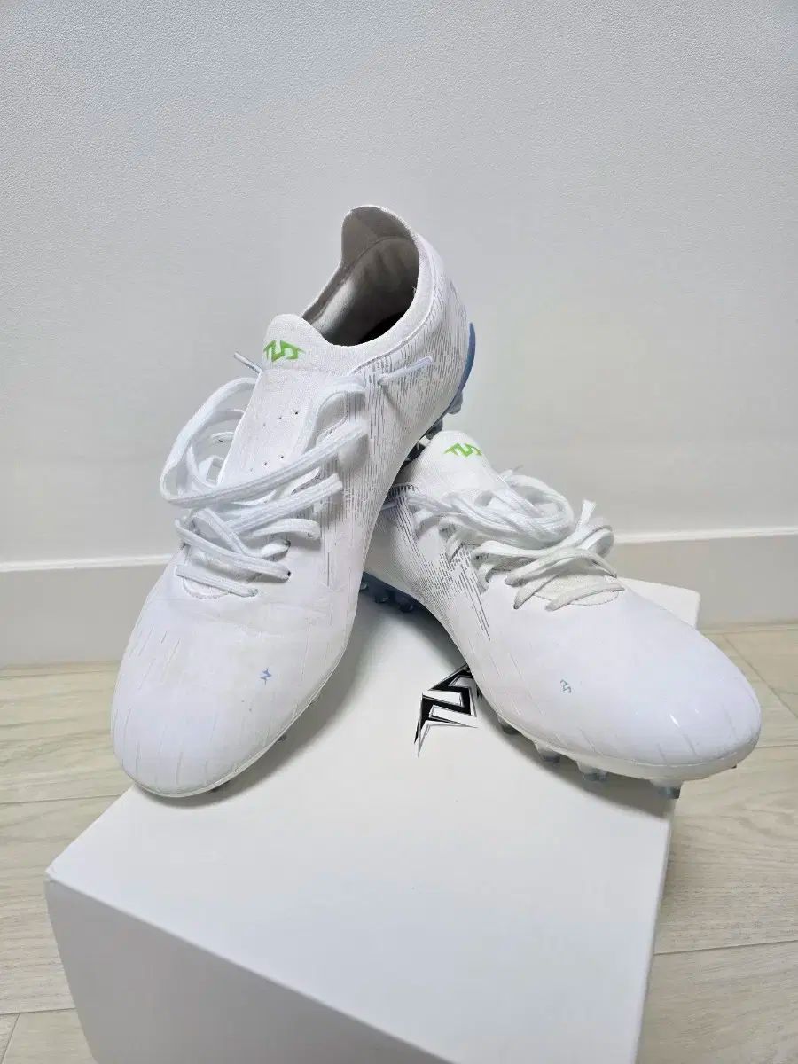 TLSS ストライカー 727 270 mm