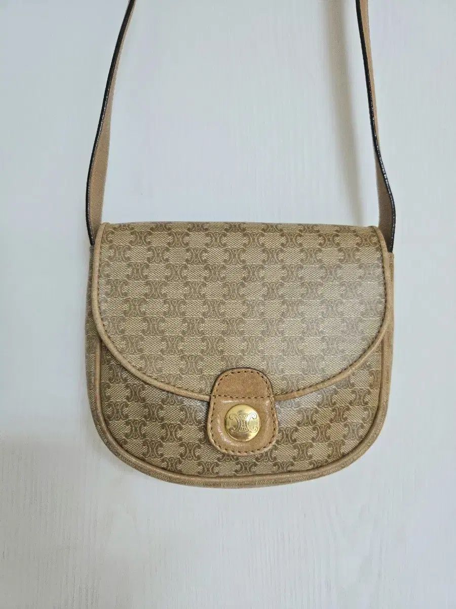 Celine マカダム トリオンフ ヴィンテージ クロスバック