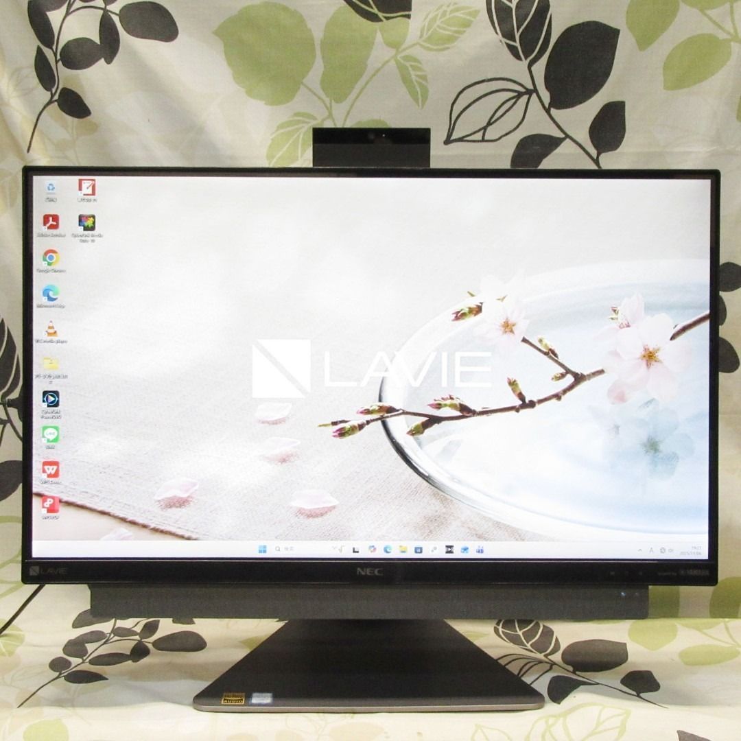 Win11公式対応8世代i7|メ16G| SSD|DVD|無線|カメラ|高音質