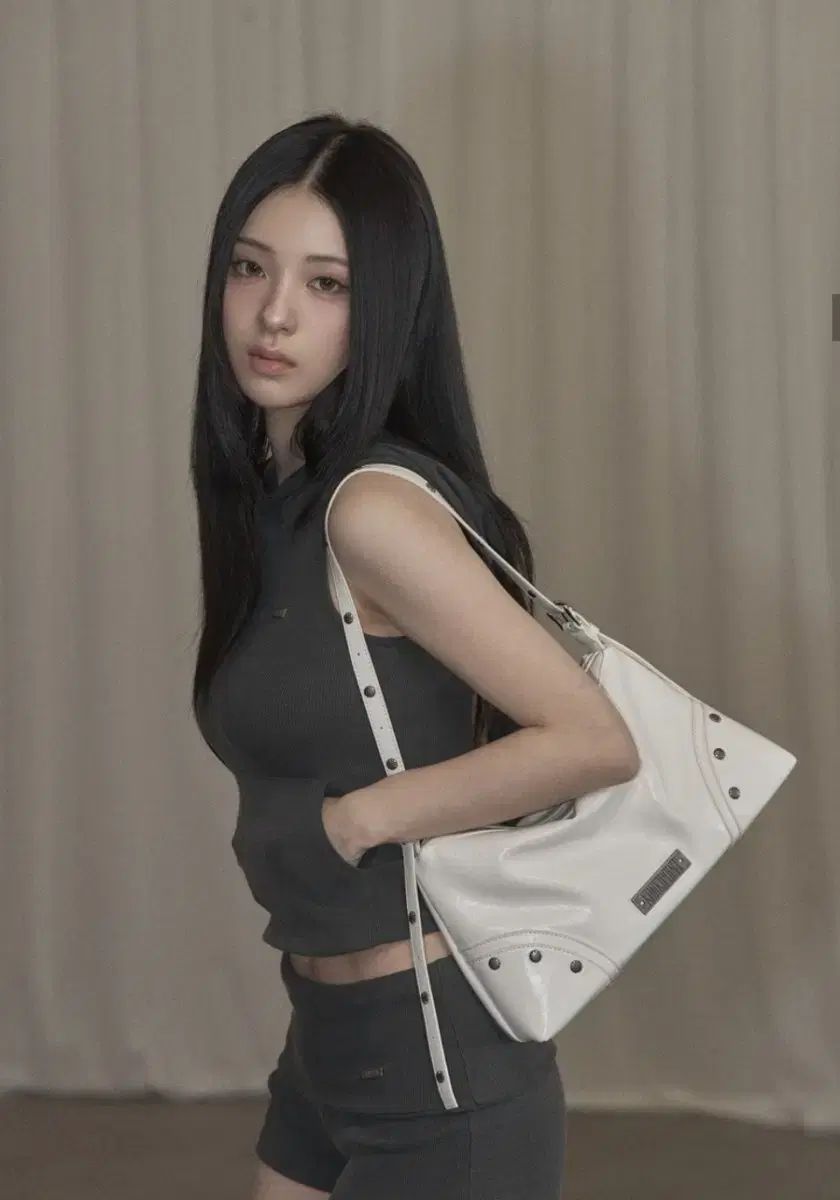 カーキポイント STUオフイス ショルダー バッグ ivory DECORATOM_COM_BR