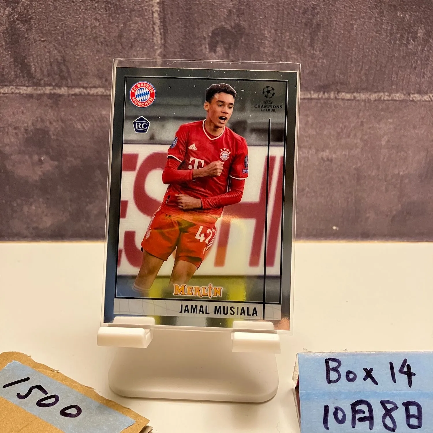 12/15まで　FCバイエルン　ジャマル　ムシアラ　サイン入り　ユニフォーム バイエルンミュンヘン 24-25 アウェイ 半袖 ユニフォーム No.42