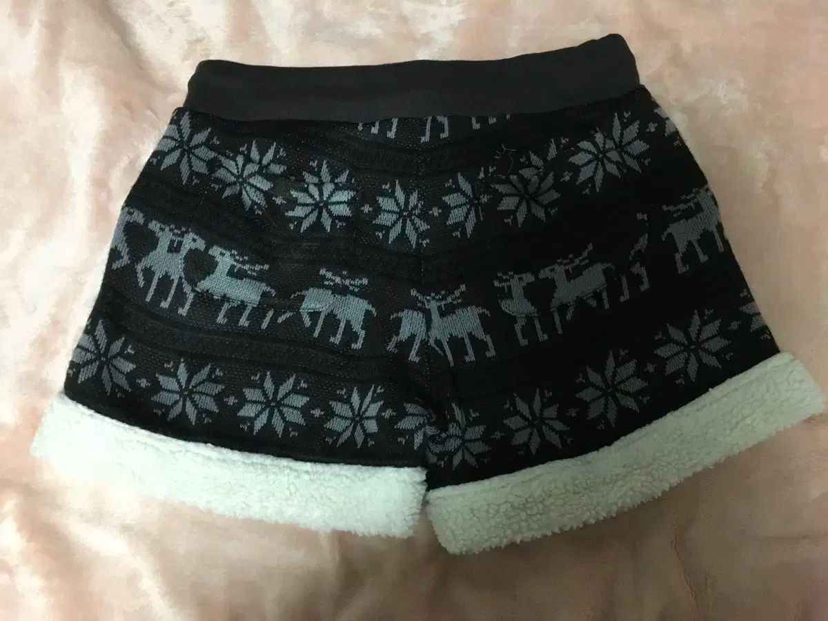 ノルディック ショートパンツ