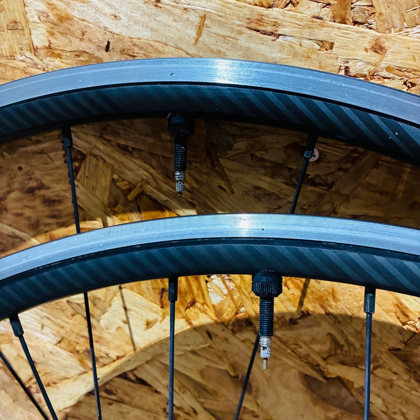 GIANT PR2 チューブレスレディ 700×17C リムブレーキ アルミ ホイール シマノ 11s フリー 前後 クリンチャー可 ジャイアント 純正