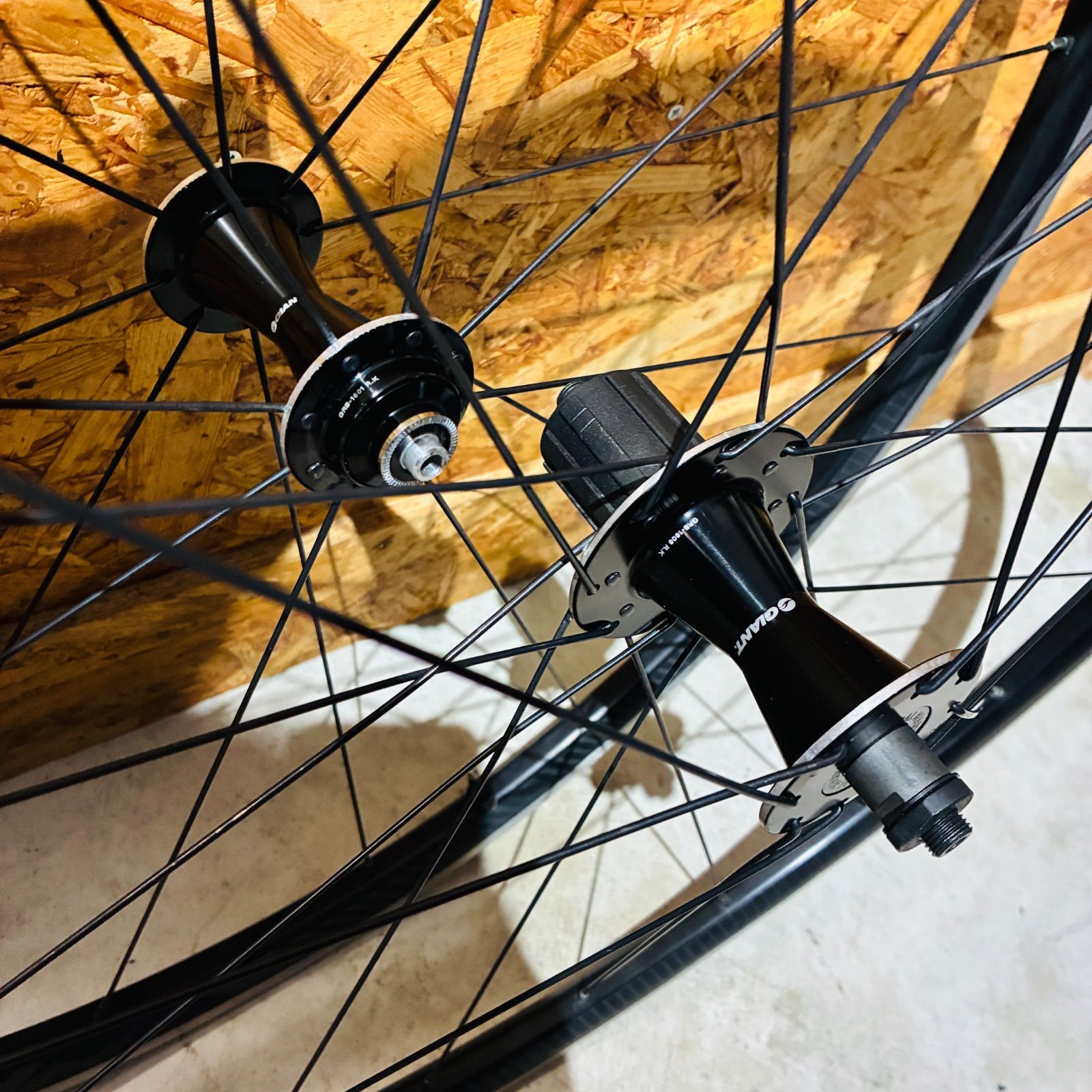 チューブレスレディ