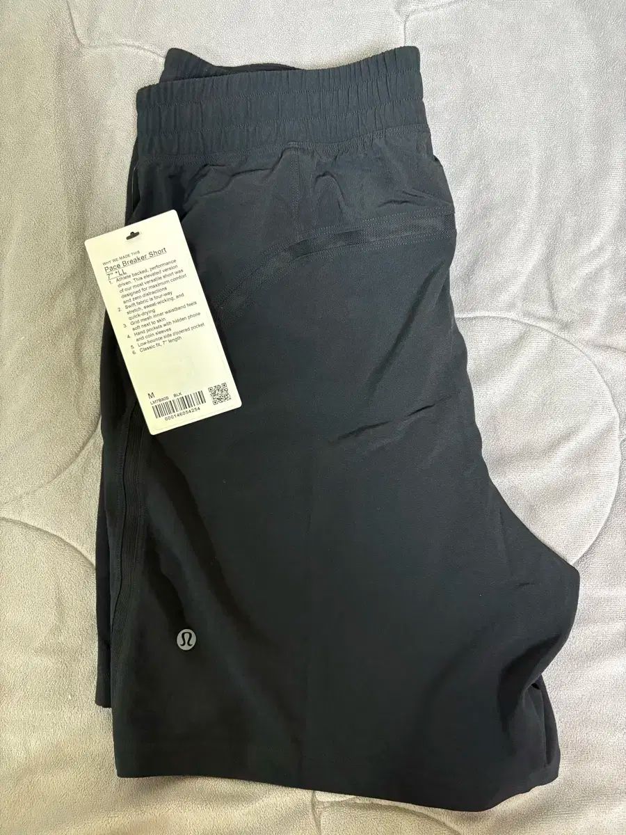 ルルレモン FACE BREAKER 7インチ ハーフパンツ M