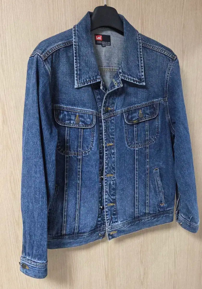 着用画像 LEE リー トラッカー デニム ジャケット レトロ
