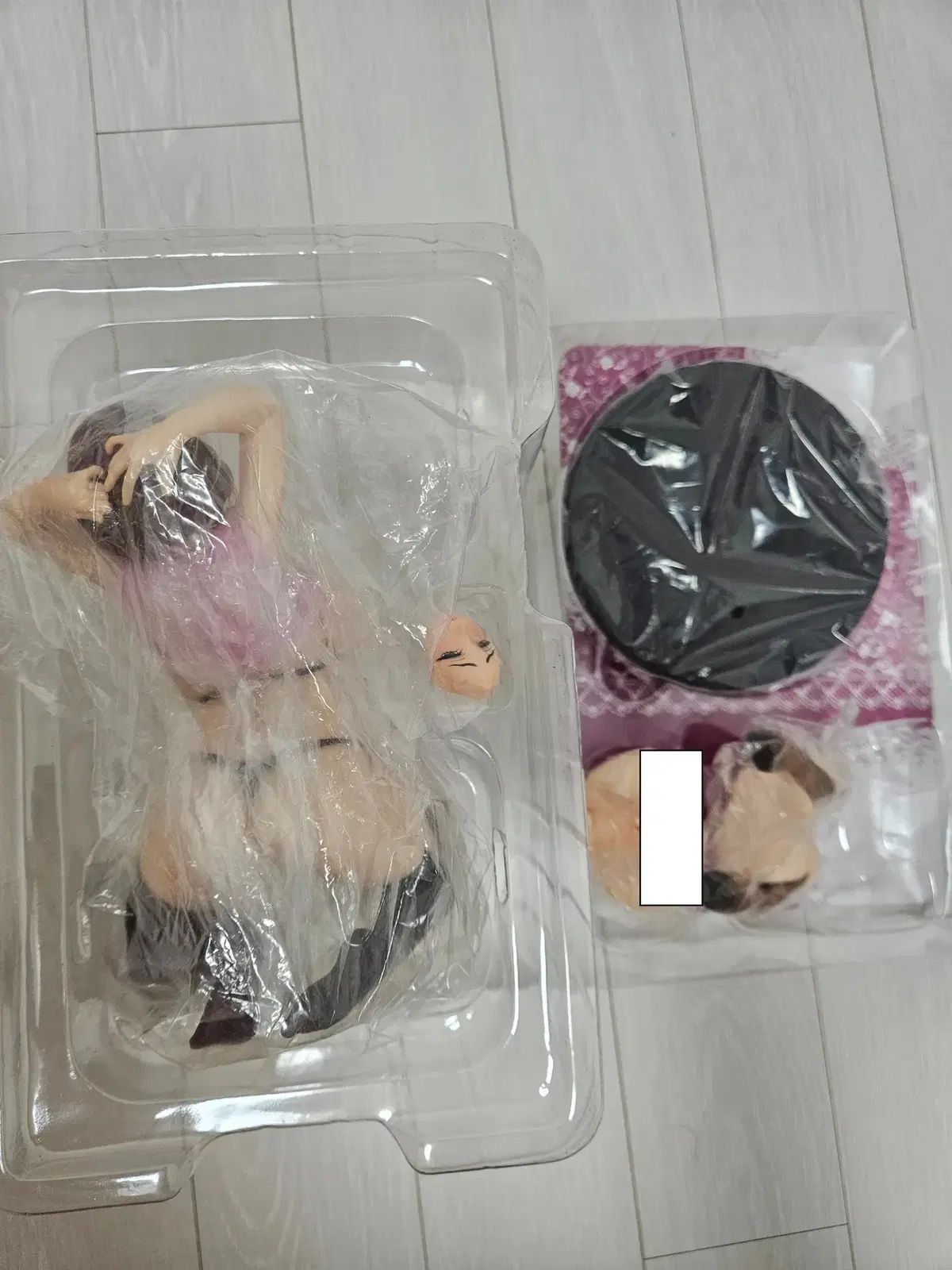 Q-six ヨシノ アヤカ フィギュア HOHE-TIERE_PINGUINPOD_DE