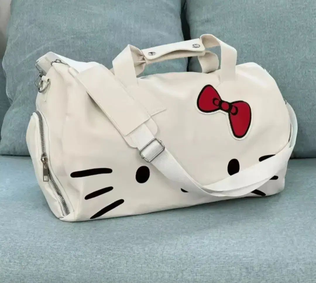 ハローキティ 白 ボストンバッグ クロスバッグ