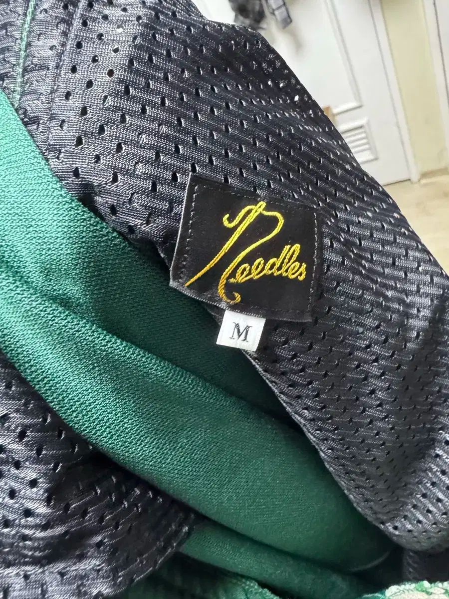 ニードルズ グリーン HDトラックパンツ M サイズ WWW_SMP1DAWEKUDUS_SCH_ID