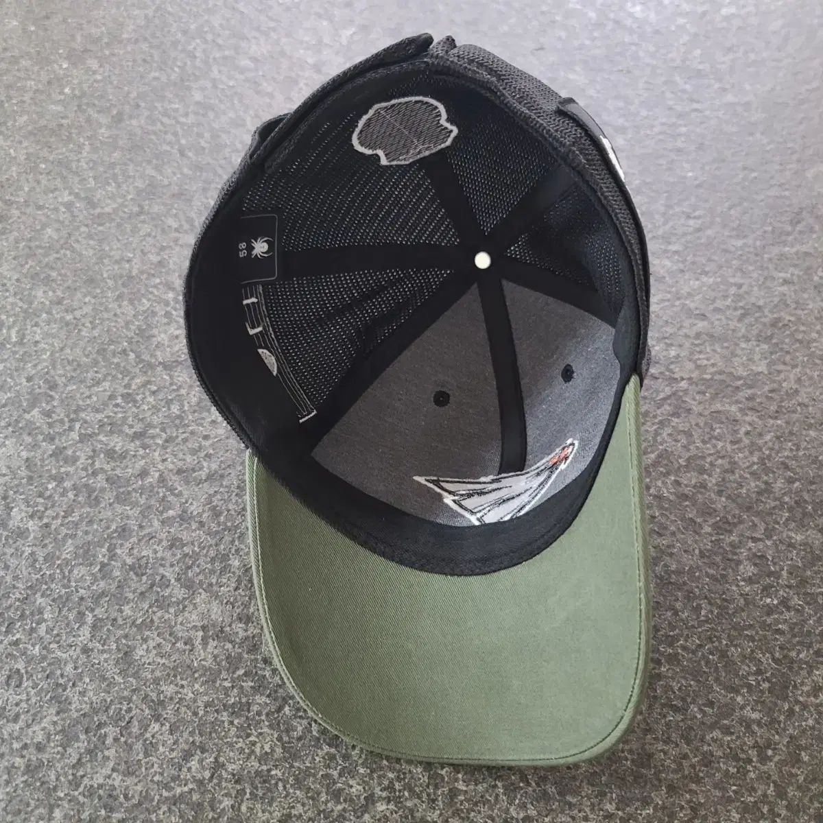 アセンティック