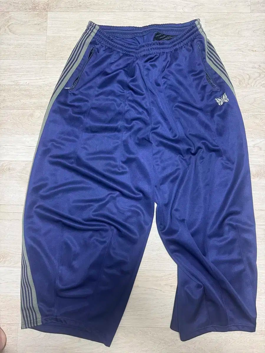 ニードルズ HDトラック バルーン Lサイズ