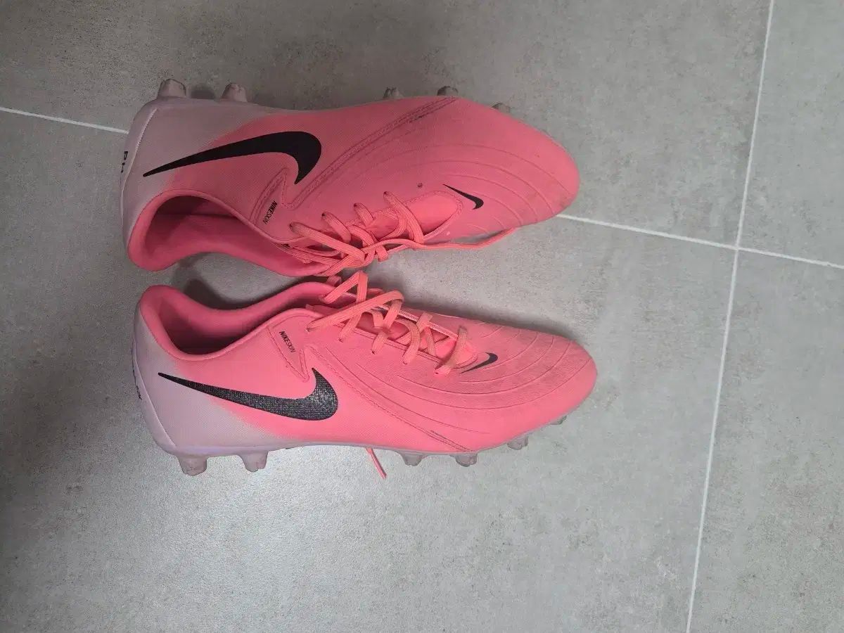 ナイキ ファントムGX 2 AG 275