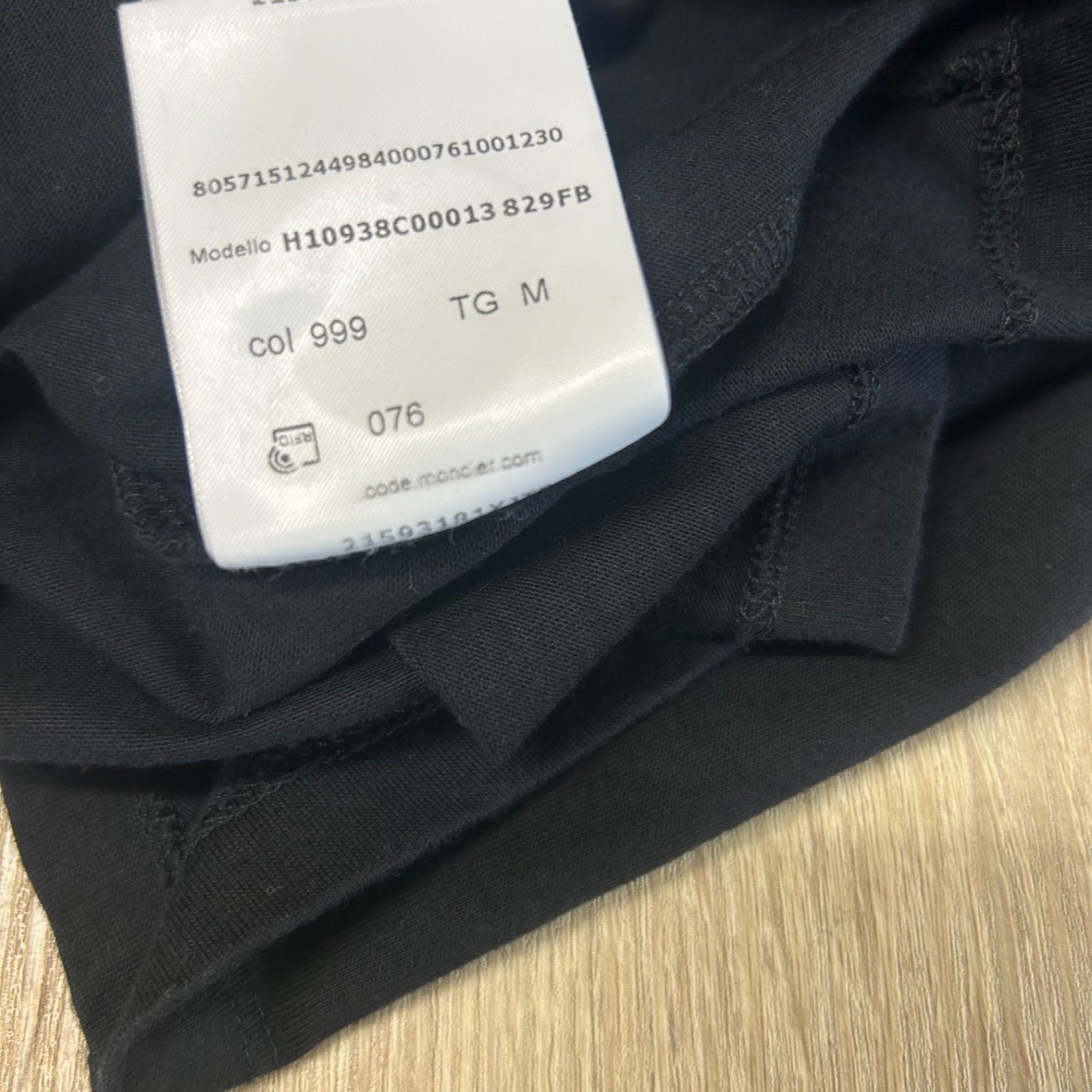  MONCLER モンクレール半袖Tシャツ黒M 半袖(Tシャツ) Tシャツ カットソー