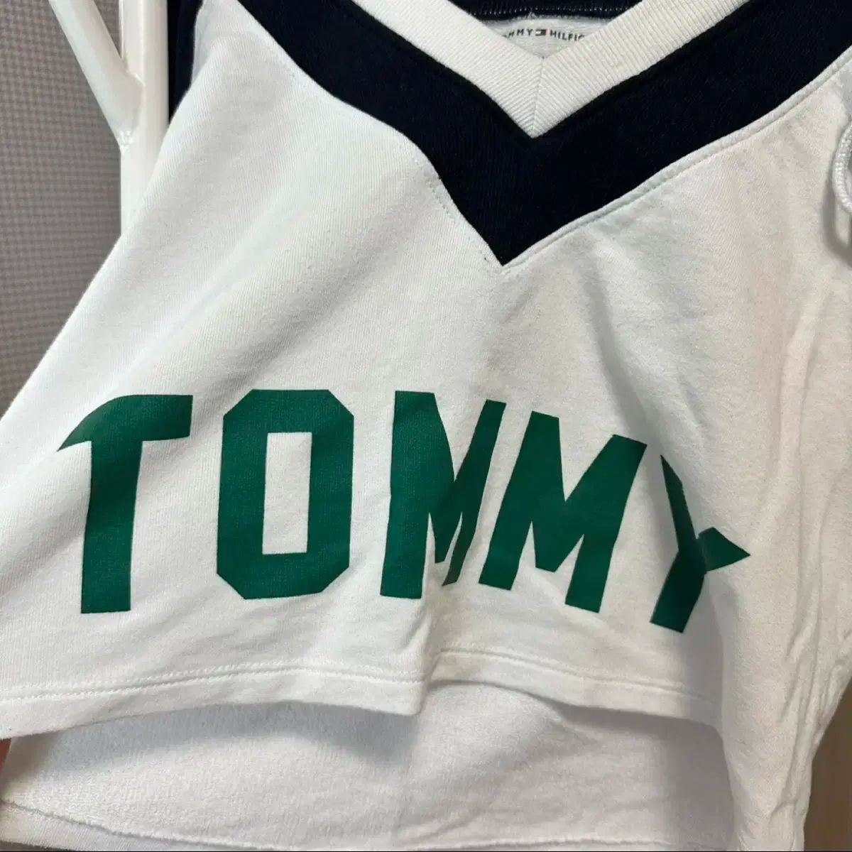 TOMMY HILFIGER クロップド フーディー 韓国 未販売 原価 15万円