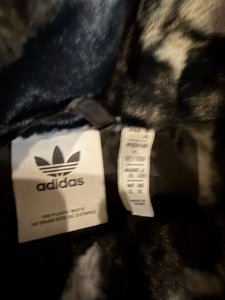 XLアディダス フリース モノグラム ファー ジャケット ネイビー OSIEDLEMYSLIWSKIE_PL