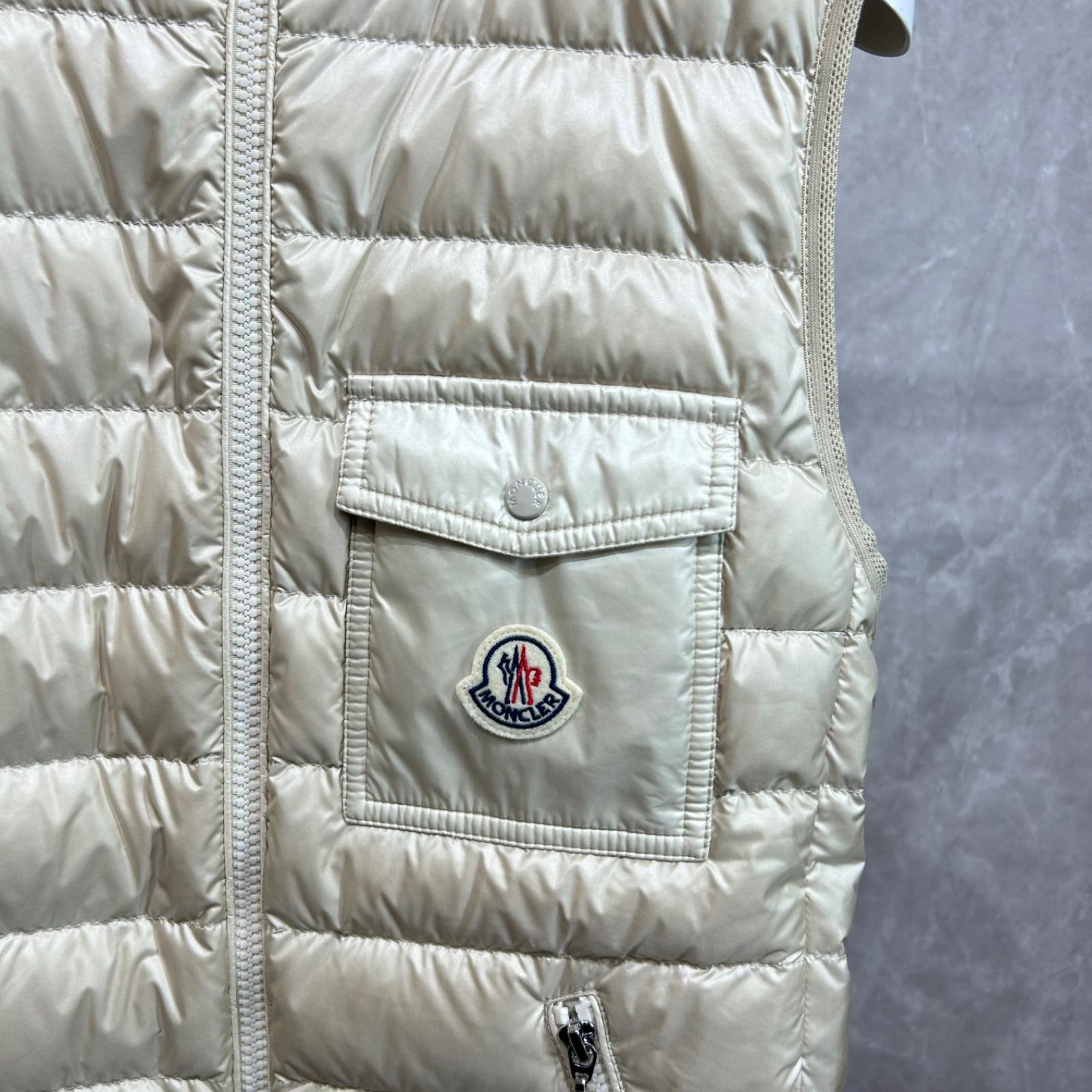 ♥ MONCLER モンクレールGLYGOSダウンベストベージュ1 GILET