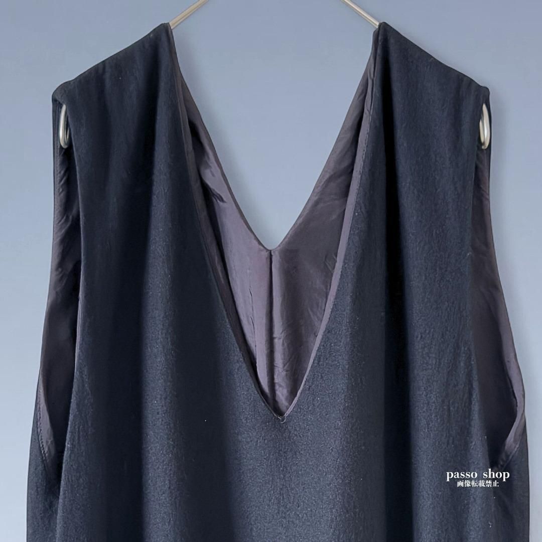 Vネック ワンピース