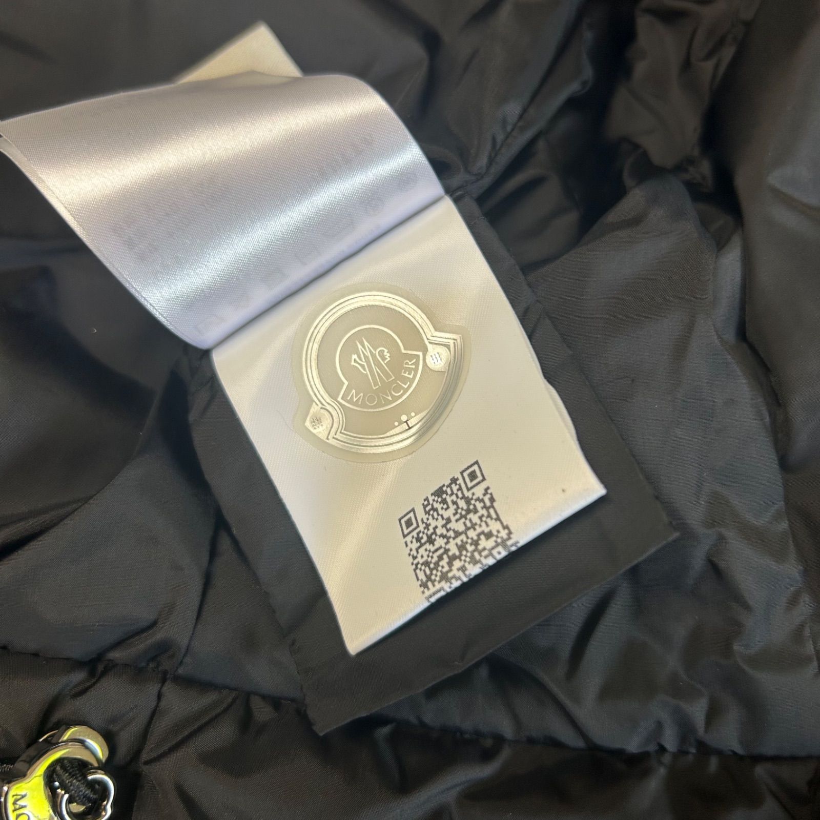 MONCLERモンクレールダウンベストジレ