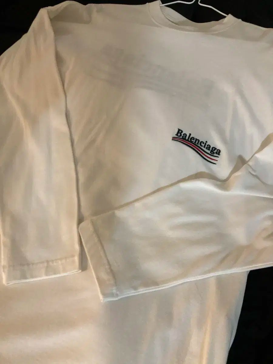 バレンシアガ 基本 白 ポリティカル ロングスリーブ 長袖Tシャツ