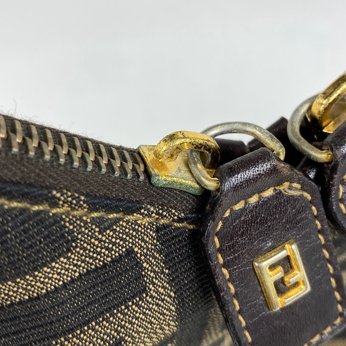 フェンディ FENDI ズッカ柄 ショルダーバッグ ワンショルダー 肩掛け