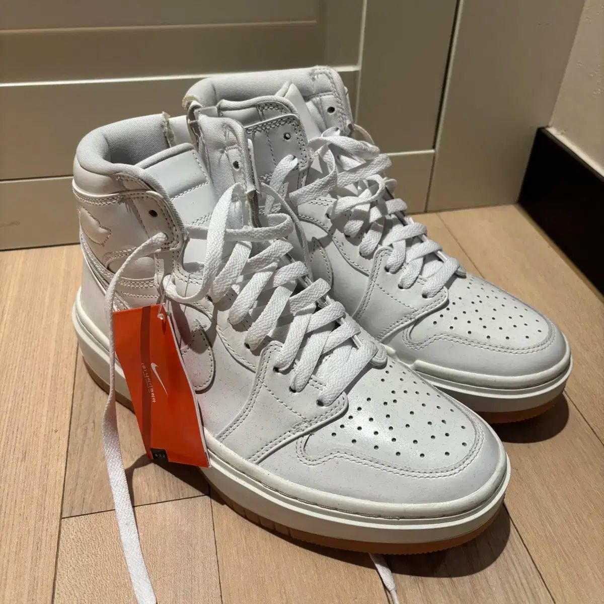 19万 NIKE ナイキ エア ジョーダン 1 エリベート ハイ 250