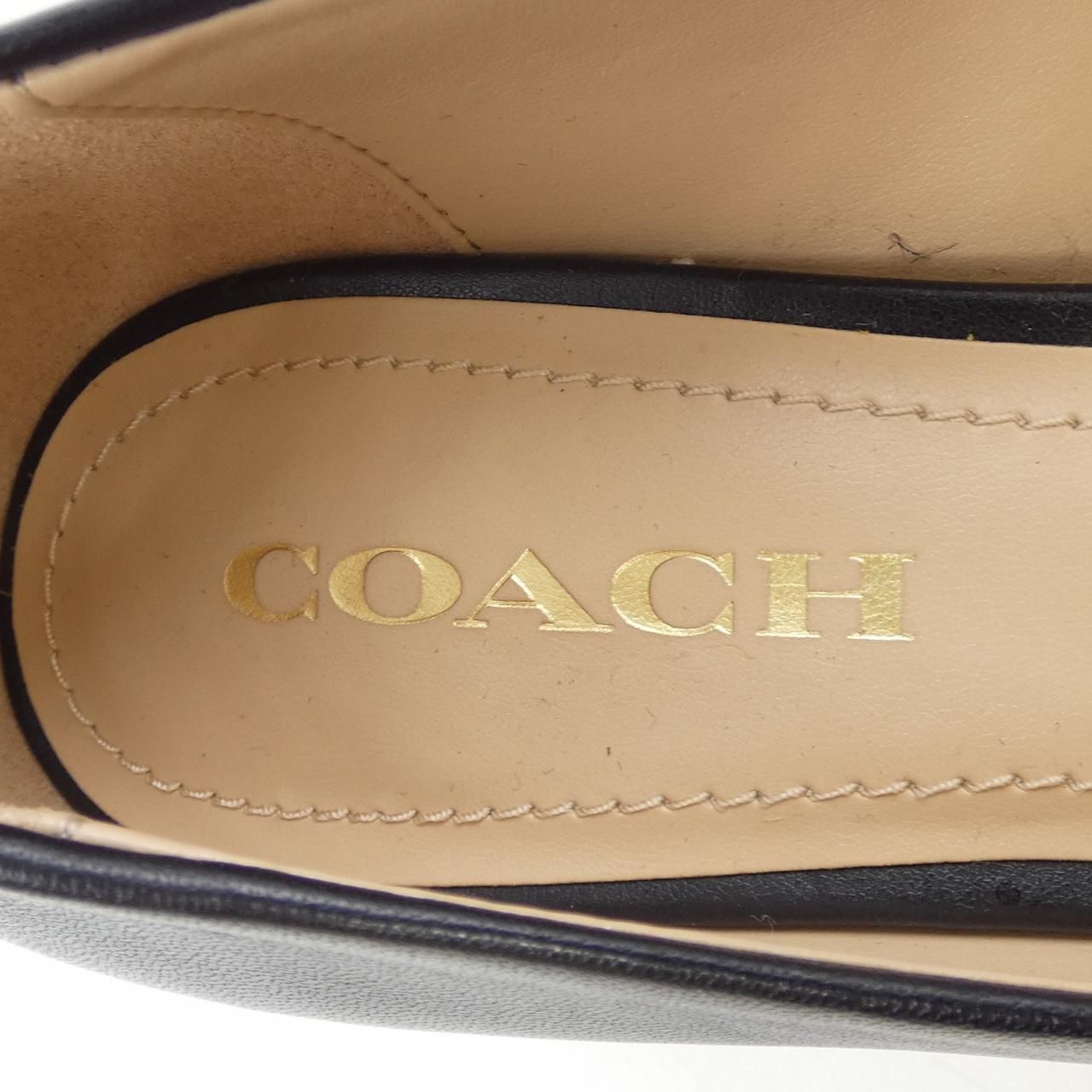 コーチ COACH