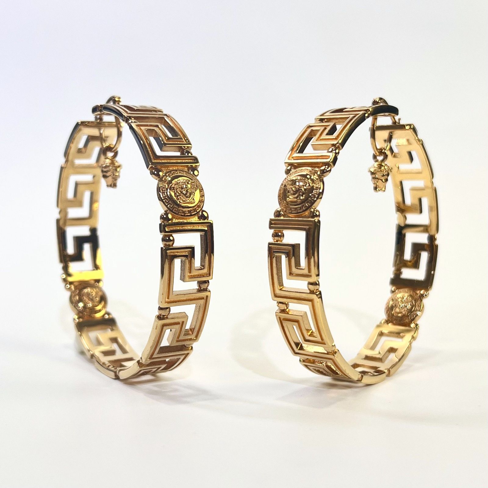 VERSACE ヴェルサーチ 925 メドゥーサ チャーム グレカ フープ ピアス ゴールド GP 65.5mm 箱 説明書 レディース アクセサリー 1006570-1A00620_3J000 aua36665071012