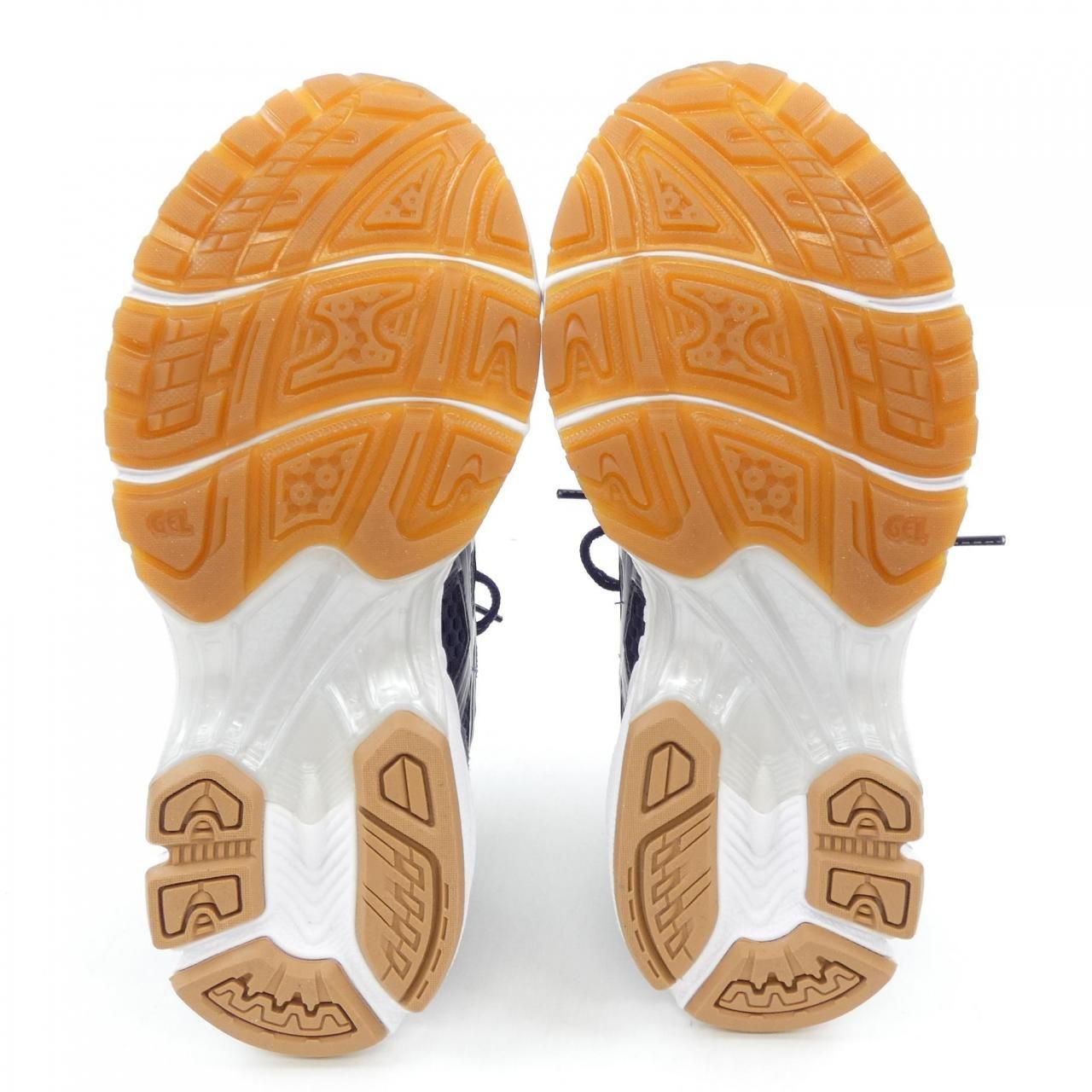 アシックス ASICS