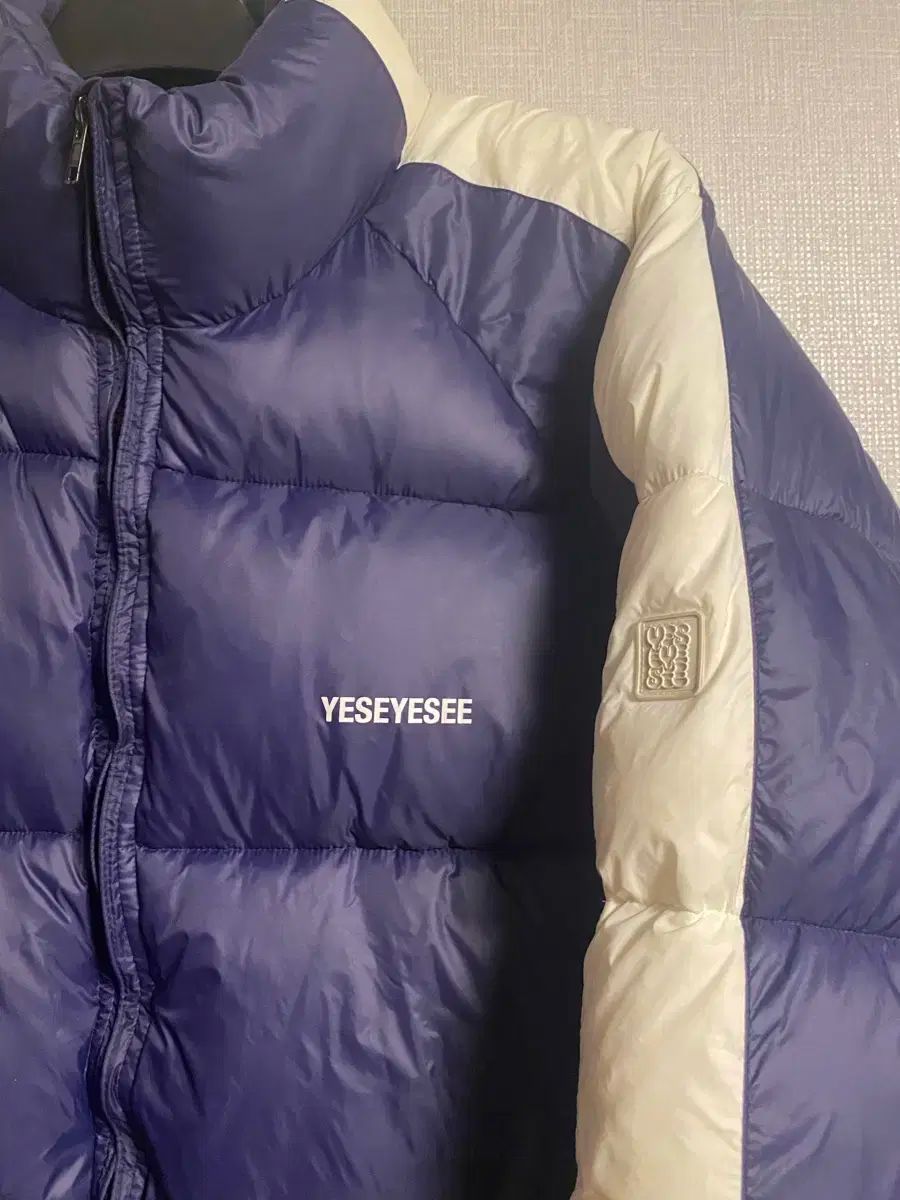 ネイビー|アイボリー ダウン