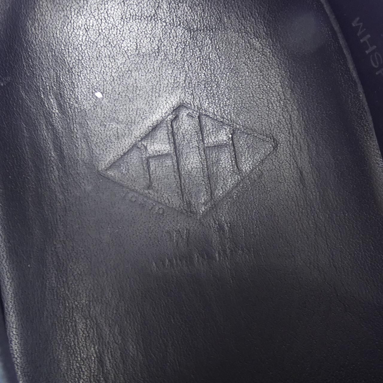 ダブルエイチ WH