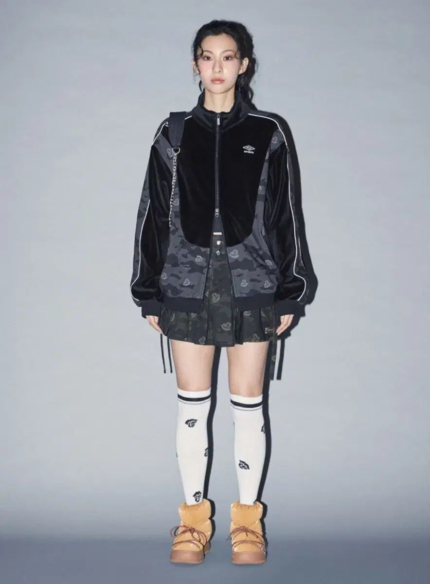 アンブロ UMB X LEEY ベロア トラックジャケット ブラック