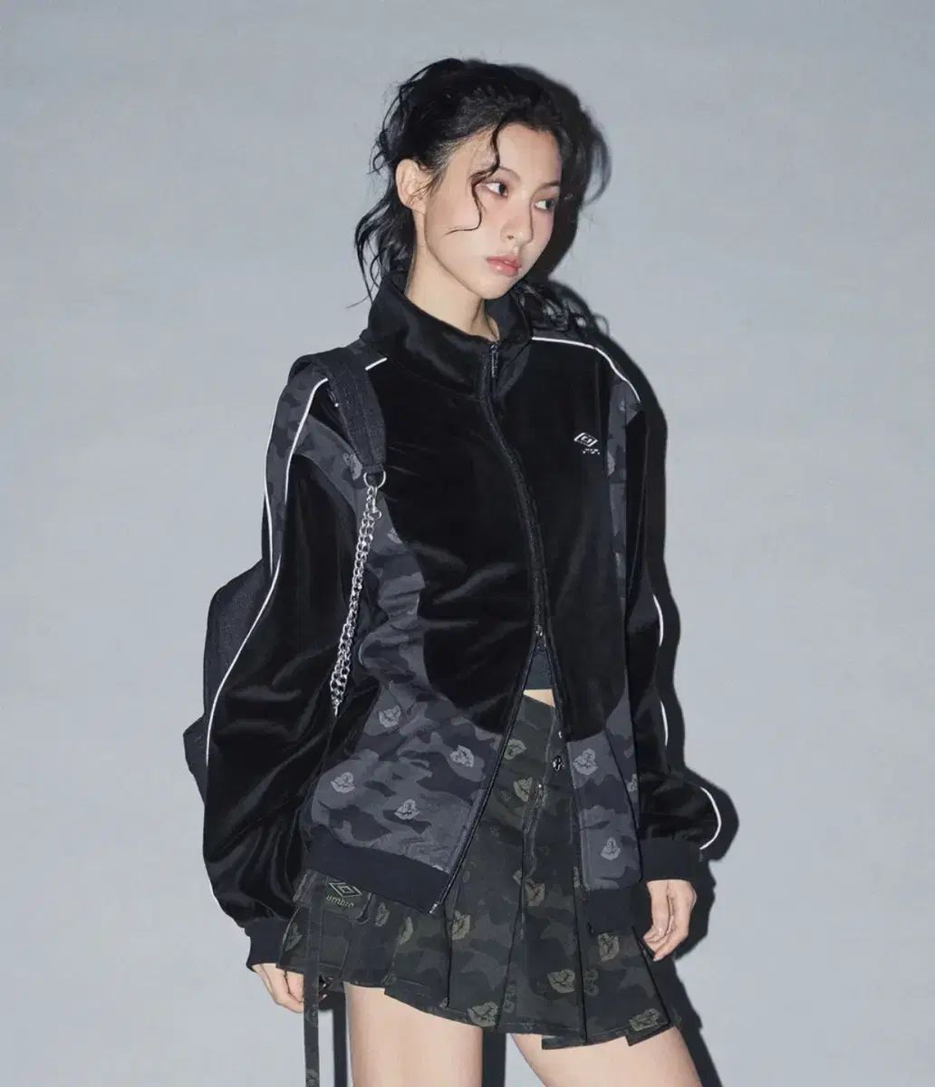 アンブロ UMB X LEEY ベロア トラックジャケット ブラック