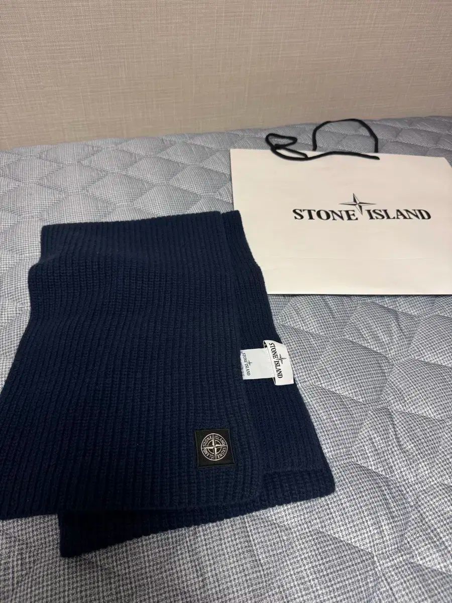 正規品 STONE ISLAND ストーンアイランド ロゴ ニット マフラー