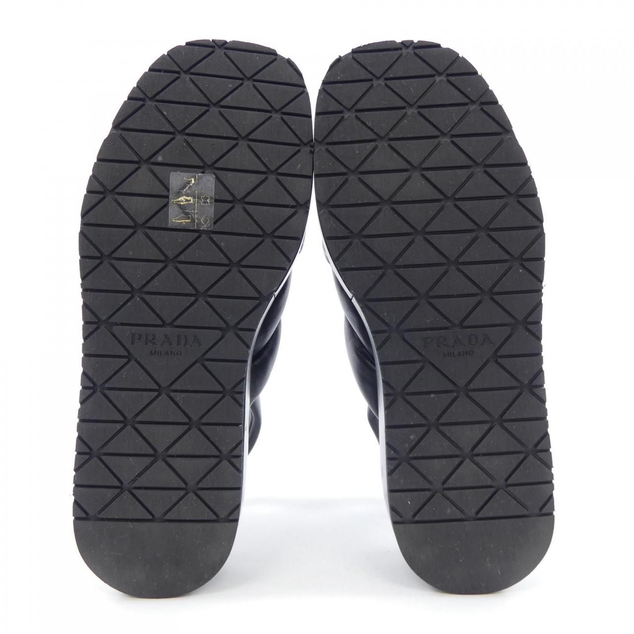 フラットフォーム