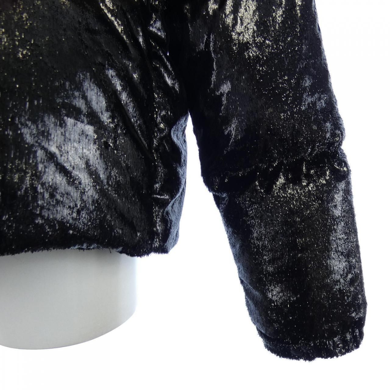 ダウンジャケット