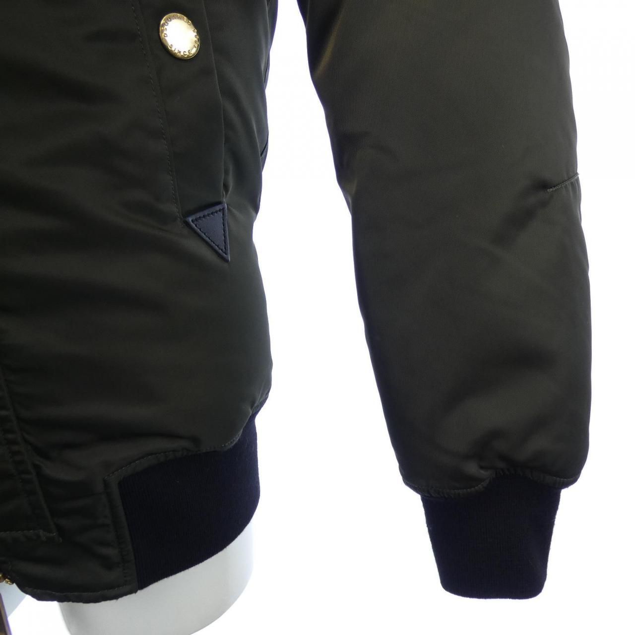 ディースクエアード ダウンジャケット