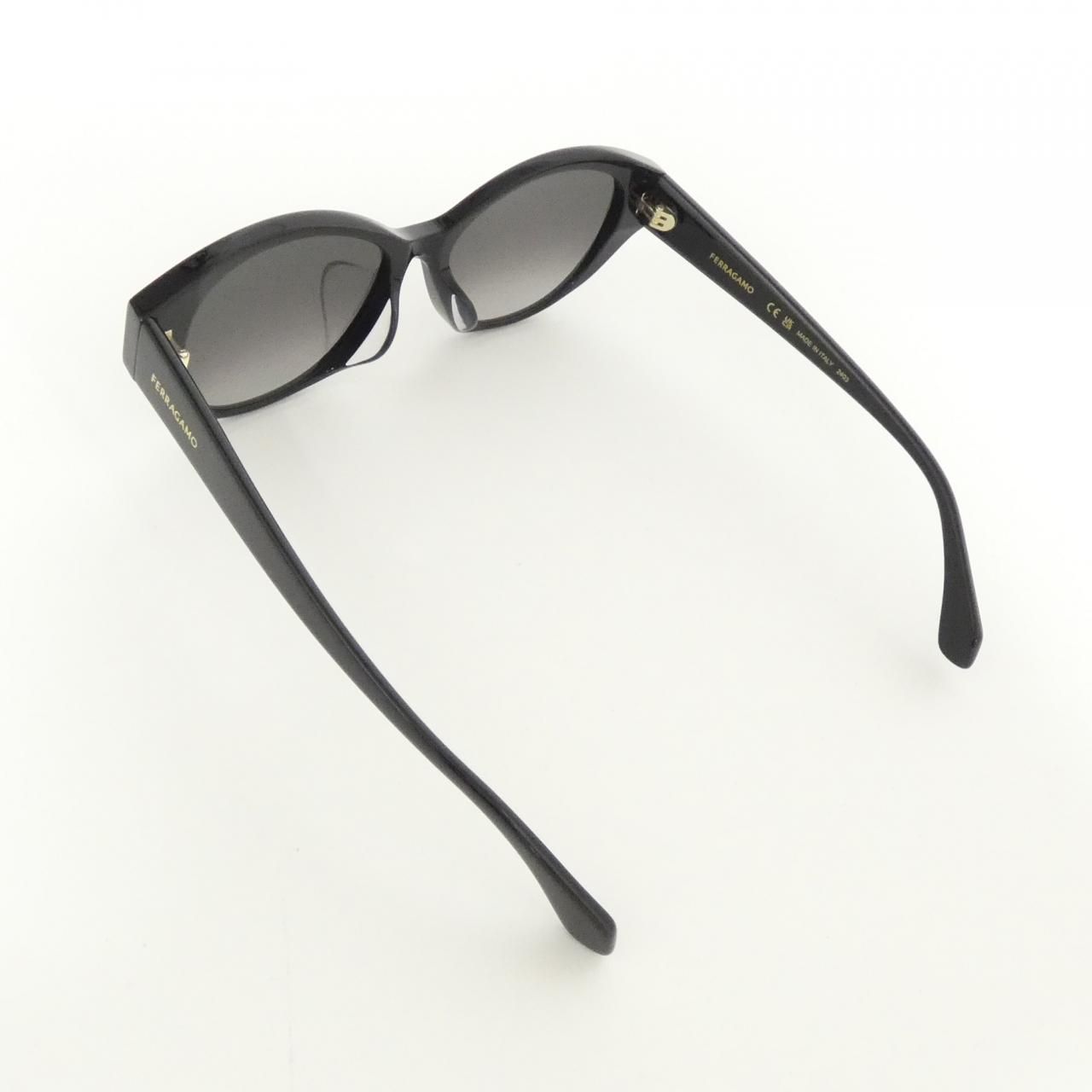 サルヴァトーレフェラガモ SF1114SLB