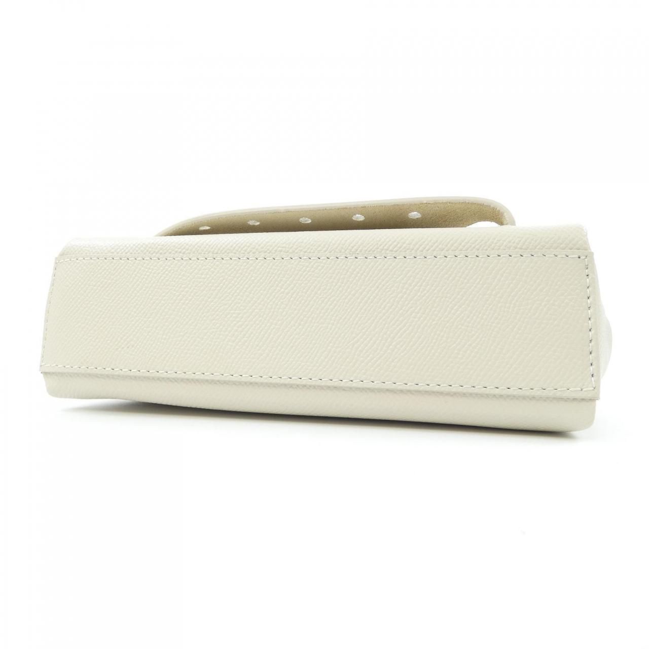 メゾンマルジェラ Maison