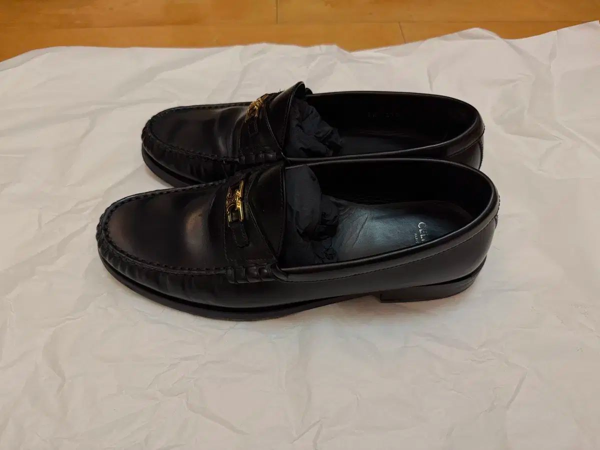 Celine セリーヌ ルーコ ローファー