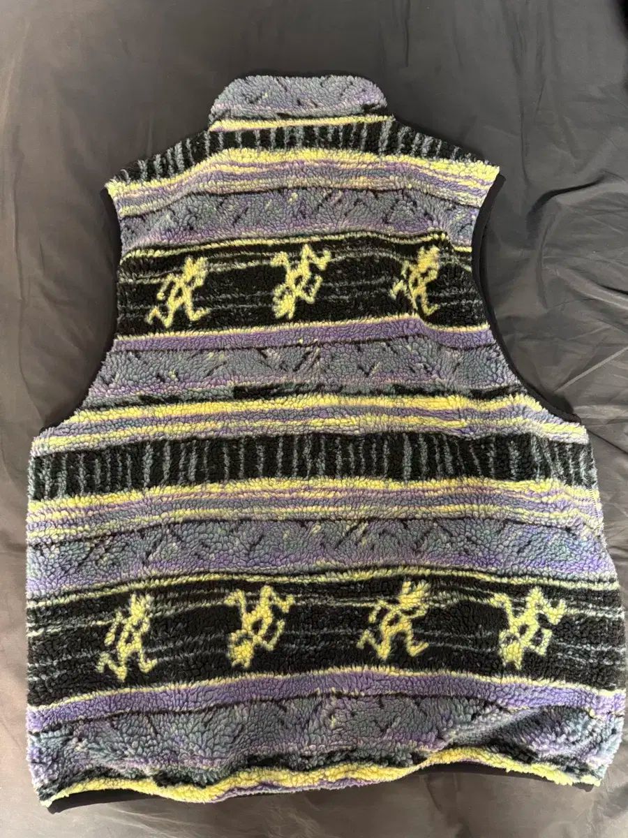 リバーシブル フリース