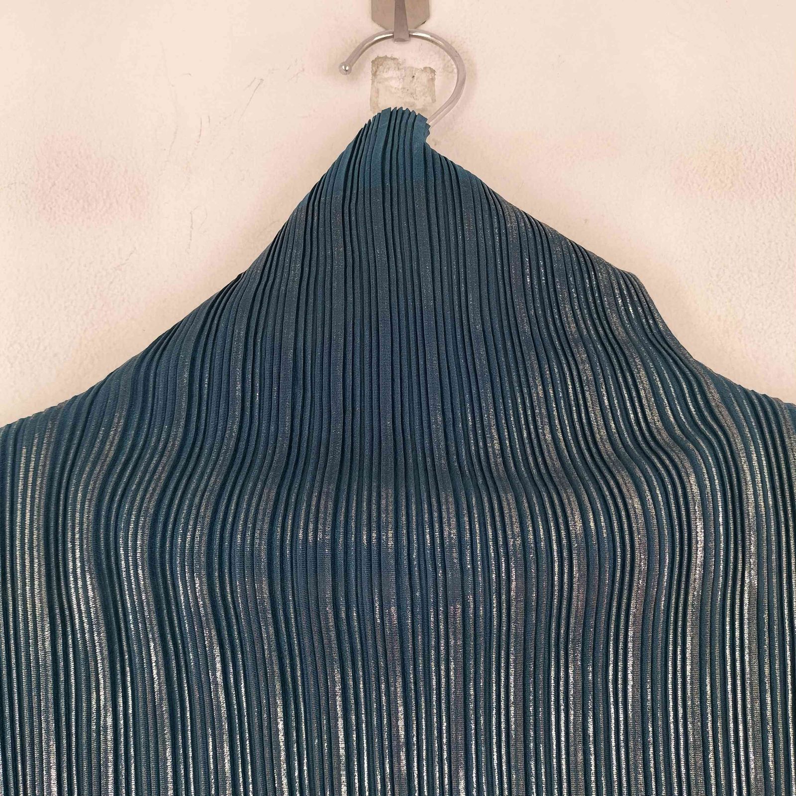 PLEATS PLEASE プリーツ ハイネックトップス BASICS