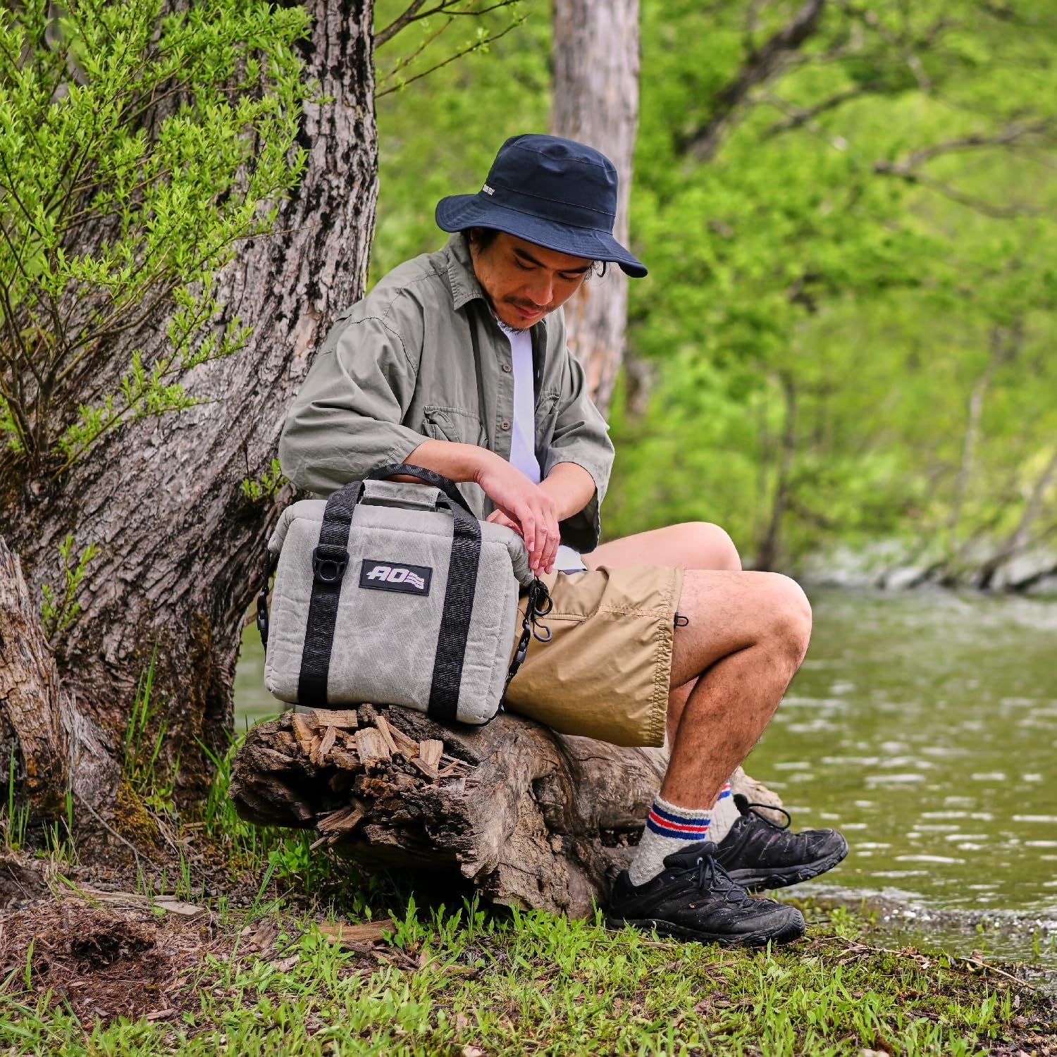 5年 AO Coolers エーオークーラーズ ワックスドキャンバス ソフトクーラー 各サイズ 各色 軽量 撥水 保冷 クーラーボックス クーラーバッグ 保冷バッグ アウトドア キャンプ ピクニック 5年 日本