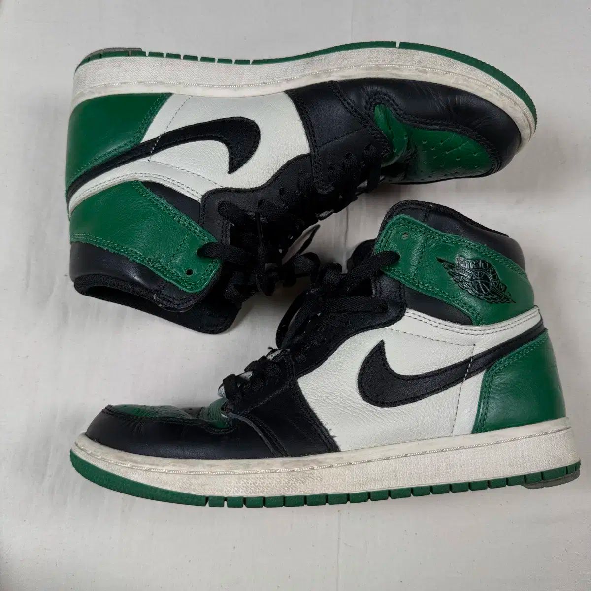 ナイキ ジョーダン1 パイングリーン OG 255