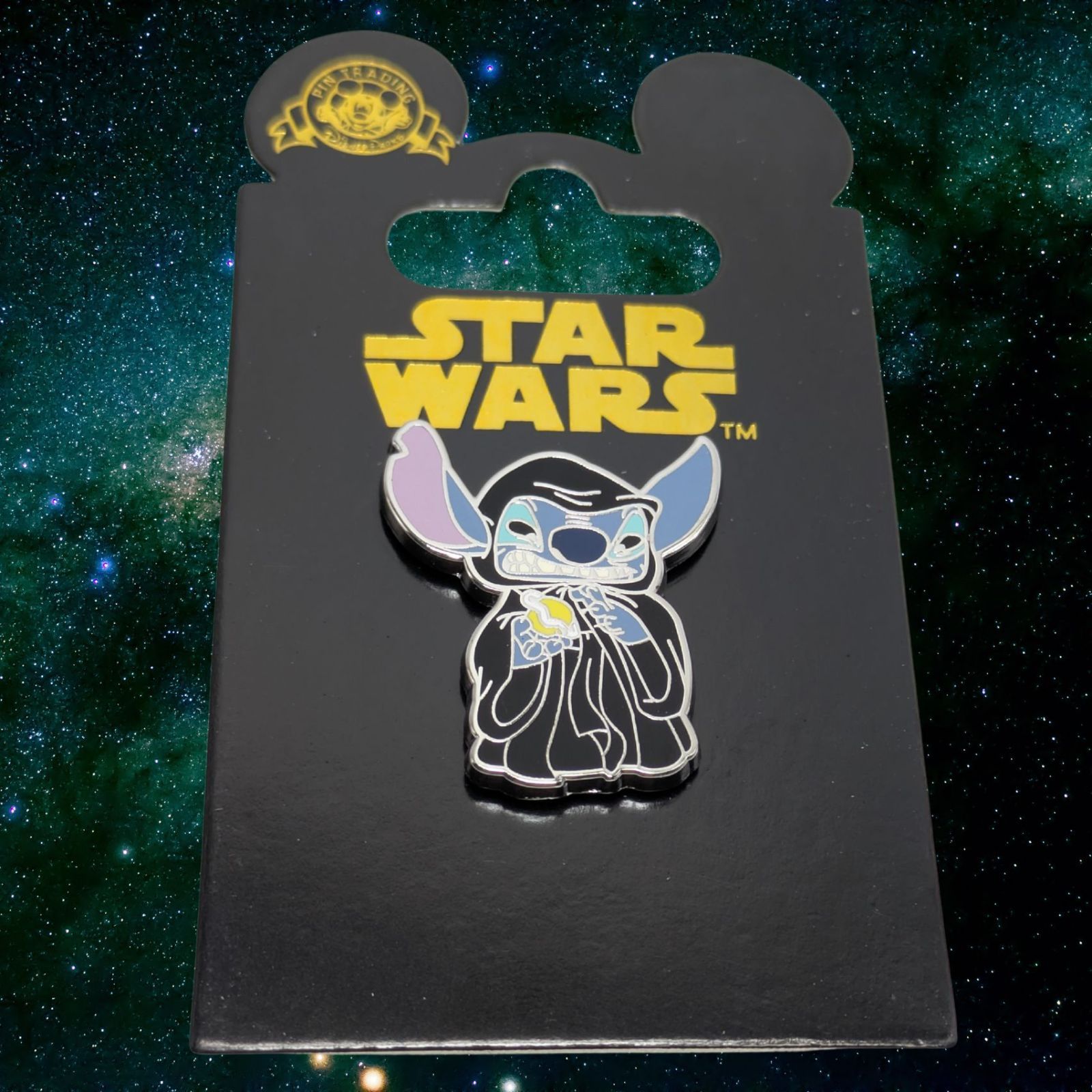 新品未開封 非売品 ピンバッチ ダース•ベイダー ディズニー スターウォーズ 未使用》 スティッチ メタルピン スターウォーズ ダースベイダー