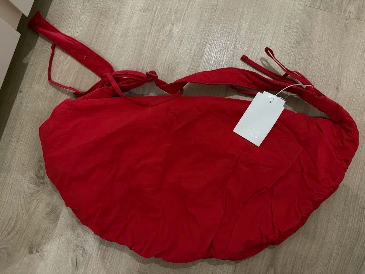 COS コス キャノピー ナイロン クロスバッグ