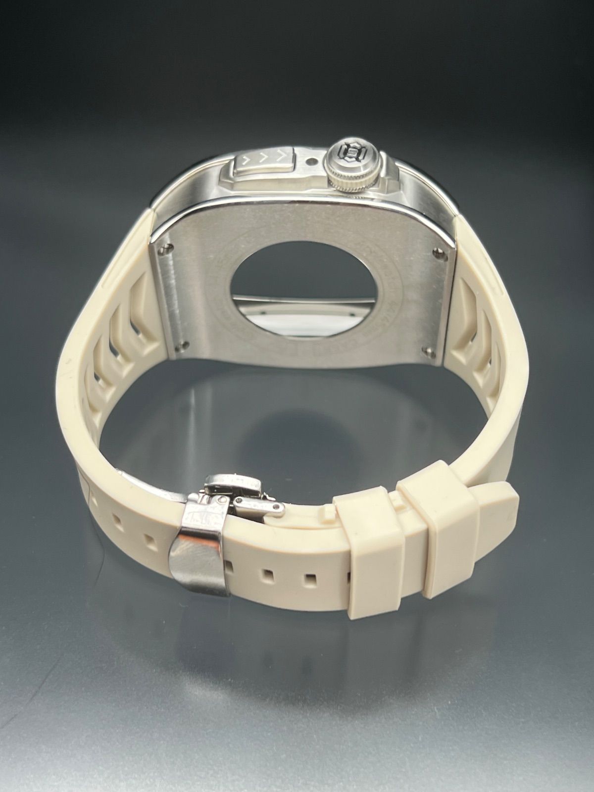 シルバー アップルウォッチ