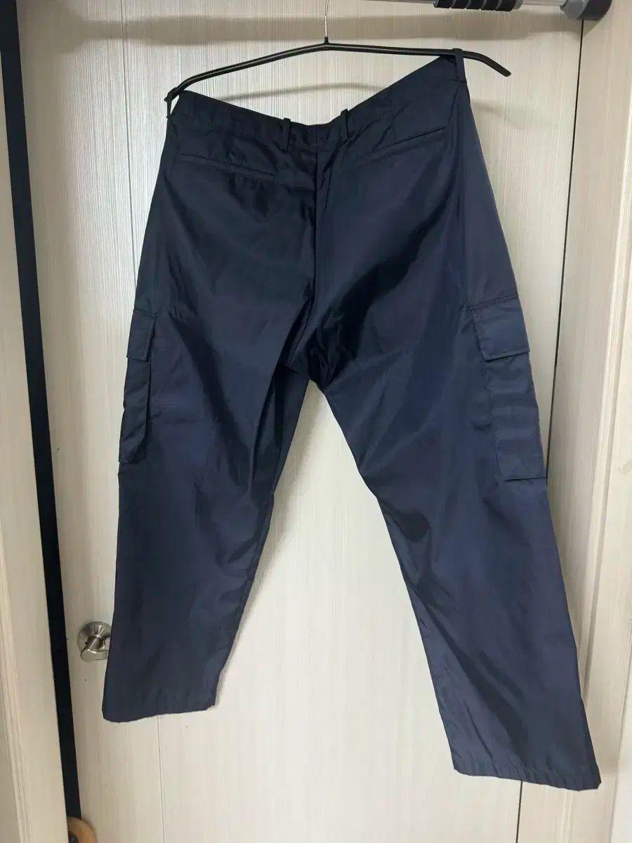 リナイロン カーゴパンツ