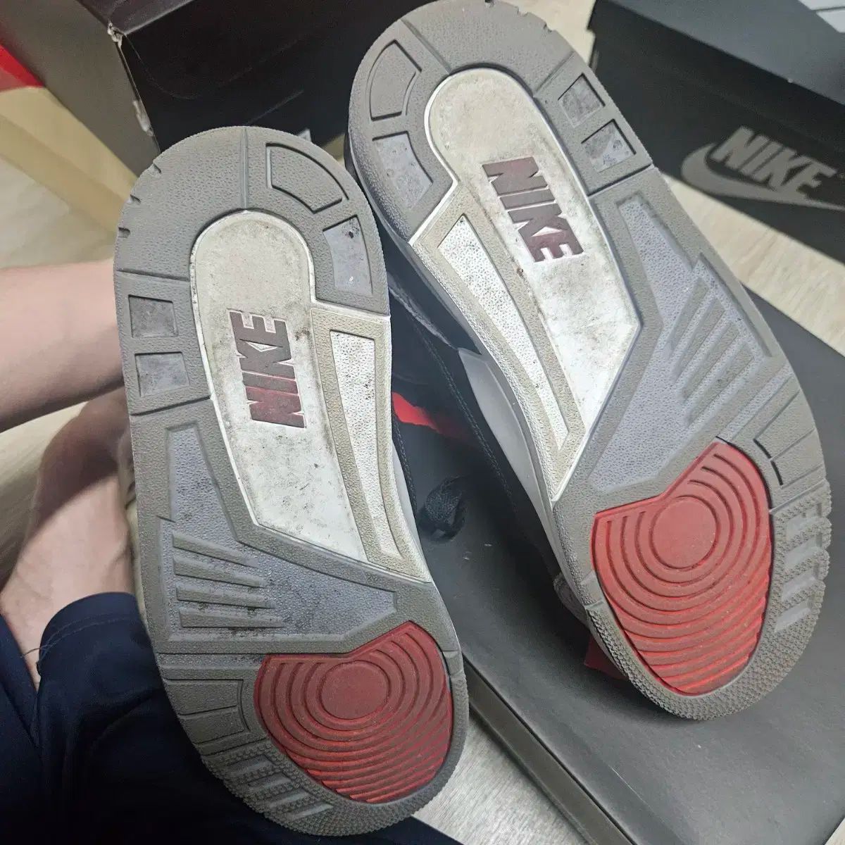 ブラックセメント